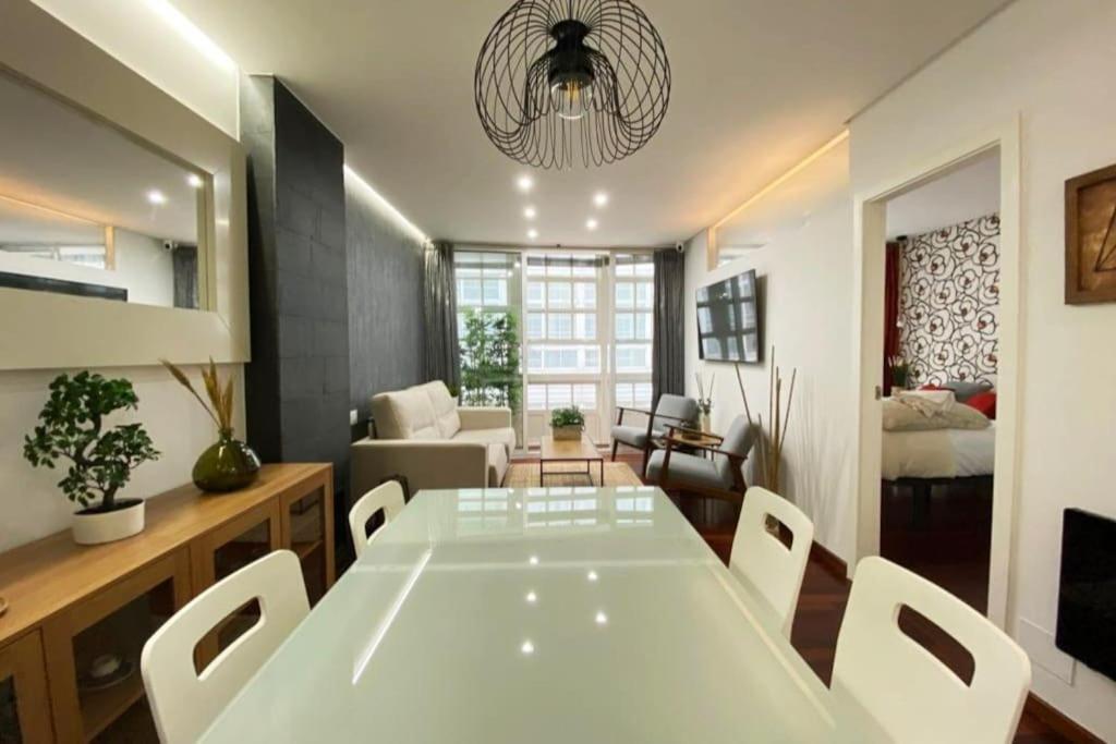 Ferienwohnung Apartamento 2H 2B En El Centro Con Garaje A Coruña Exterior foto